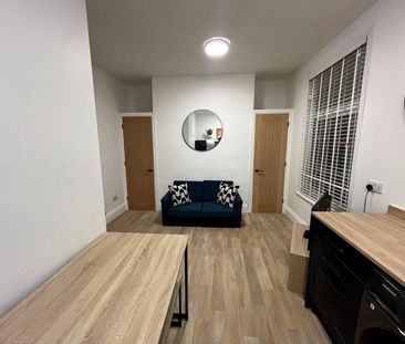 Pearson Road, Plymouth - Photo 1