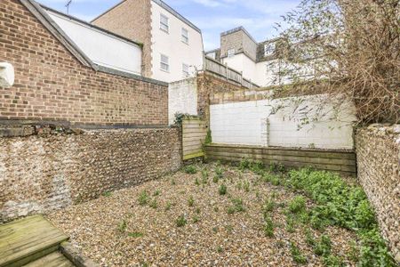 6 bedroom terraced house to rent - Photo 5