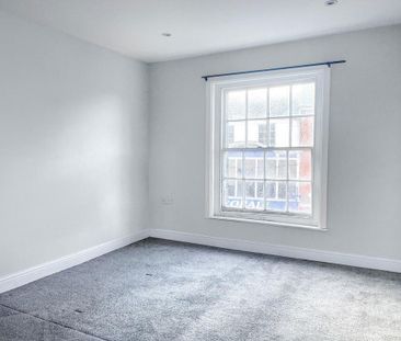 3 bedroom flat to rent - Photo 6