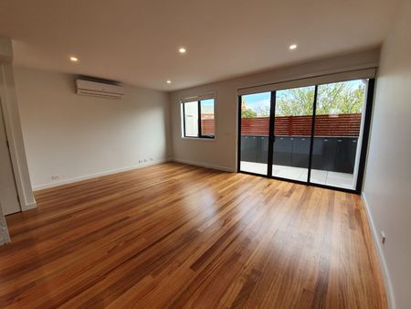 4/2 Mill Road, Oakleigh VIC 3166 - Apartment For Rent | Domain - Photo 2