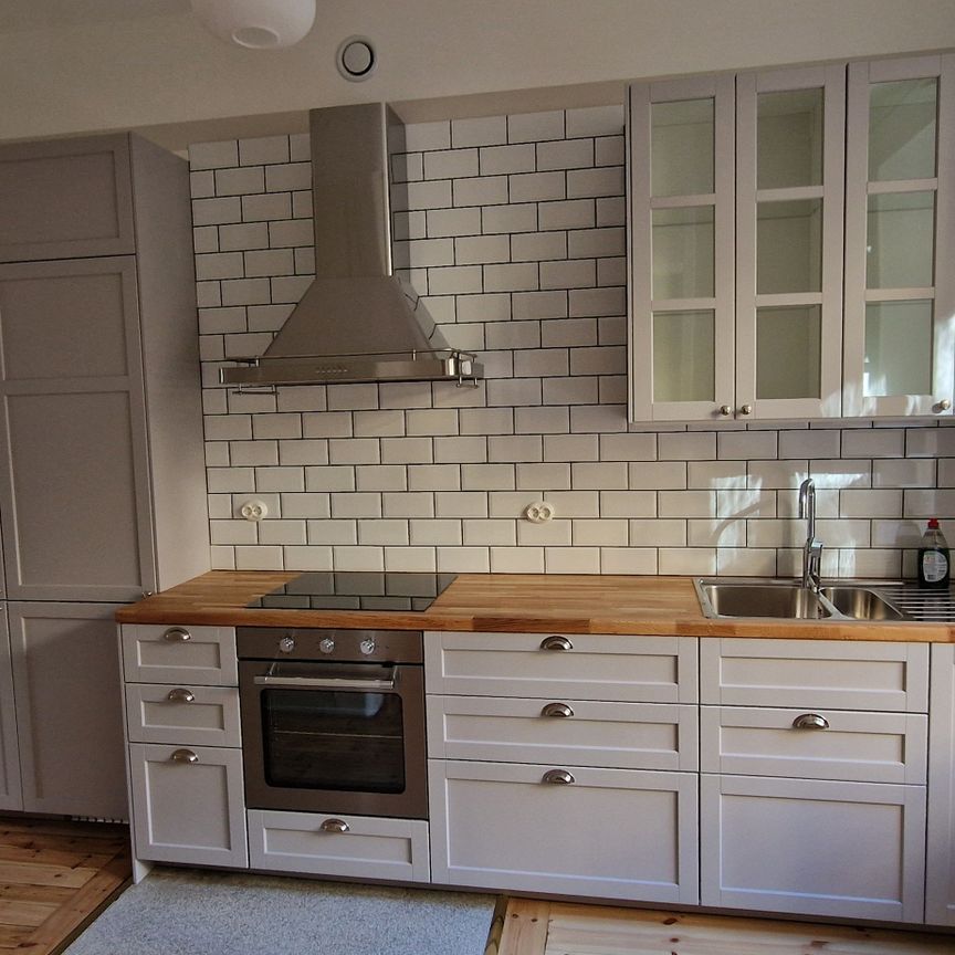 Tottvägen, Solna - Photo 1