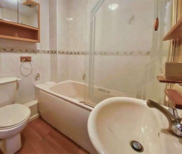 Bridgewater Court, Common Road, Langley, SL3 - Photo 5