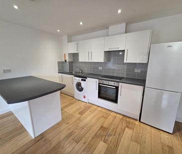 2 bedroom apartment to rent - Photo 4