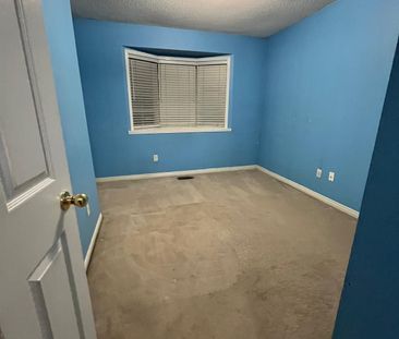 For Lease - 38 Charcoal Way, Brampton, Ontario - Photo 4