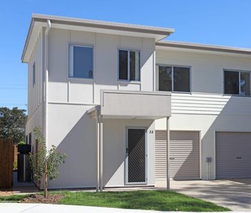 Beautiful 3-Bedroom Townhouse in Wynnum West - Rent $675 per week u... - Photo 1