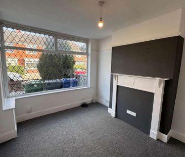 Grange Walk, Grimsby, DN34 - Photo 1