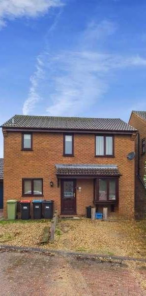 Hockliffe Brae, Walnut Tree, MK7 - Photo 1