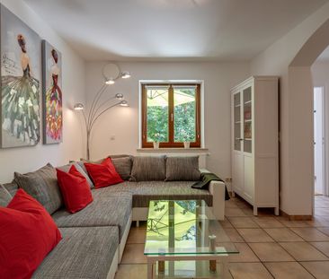 Sapcious 2.5-room apartment in Oberhaching for rent - Foto 1