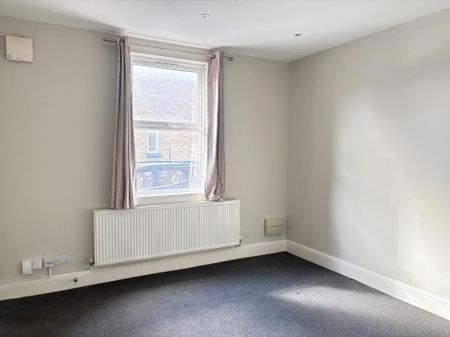 1 bedroom ground floor flat to rent - Photo 5