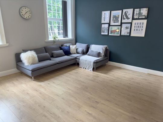 1 bedroom in a house share to rent - Photo 1