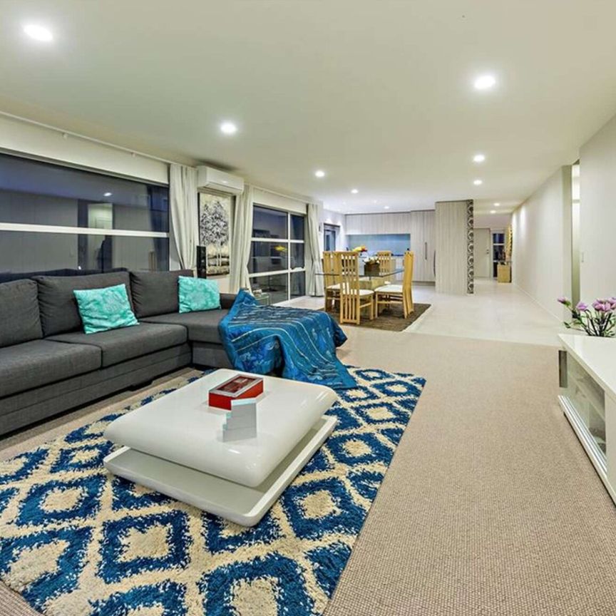 7 Mccathie Dr,, Flat Bush - Photo 1