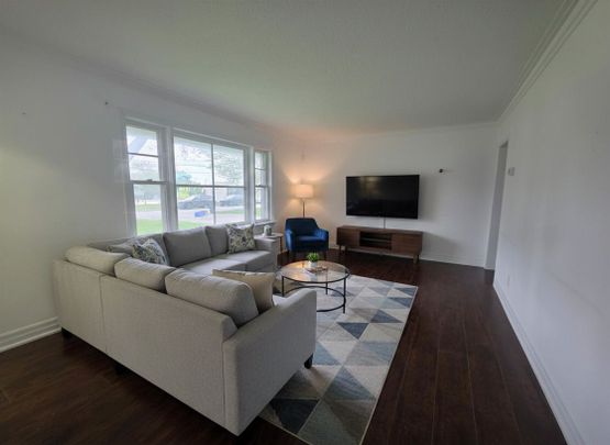 For Lease - 18 Grandview Avenue Unit# Main, Markham, Ontario - Photo 1