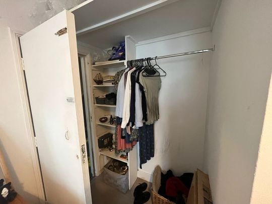 Studio Flat, Robinson Road, SW17 - Photo 1