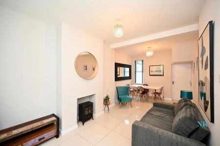 107 Charles Street South, Belfast, BT12 5GB - Photo 3