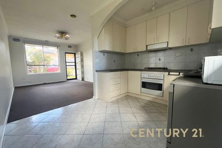 Easy Living in a Prime Location - Photo 3