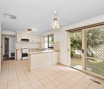 Spacious 2-Bedroom Home with Courtyard! - Photo 6