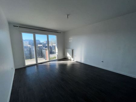 Location Appartement 3 pièces 63m² - Photo 2