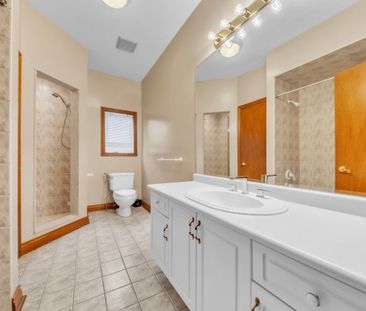 For Lease - 36A Puccini Drive Unit# Main Floor, Richmond Hill, Ontario - Photo 4