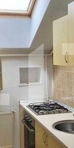 Apartament cu o camera, 30 mp, decomandat, zona strazii Busteni - Photo 3