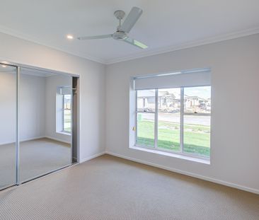 Brand New Luxury Family Home! - Photo 1