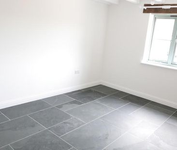 3 bedroom barn conversion to rent - Photo 2