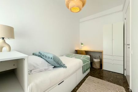 Carrer de Mallorca, Barcelona, Catalonia 08013 - Photo 4