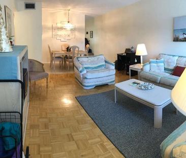 West Melbourne - Photo 1