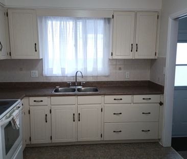 For Lease - 67 Dundonald Street, St. Catharines, Ontario - Photo 4