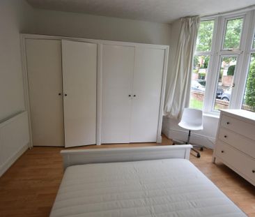 2 bedroom ground floor flat to rent - Photo 4