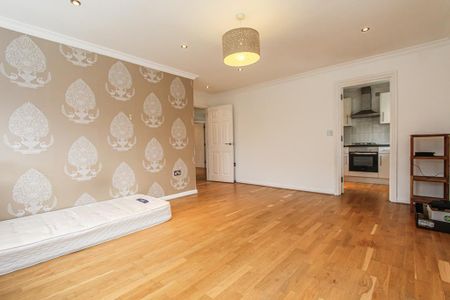 2 bedroom maisonette to rent - Photo 5