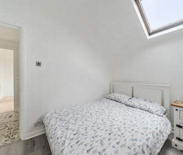 1 Bed Flat, South Norwood Hill, SE25 - Photo 4