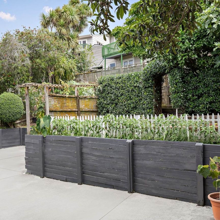 Unit 1, 20 Hogans Road, Glenfield, Auckland - Photo 1
