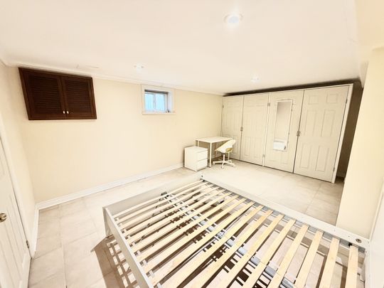 For Lease - 176 Patricia Avenue Unit# Lower, Toronto, Ontario - Photo 1