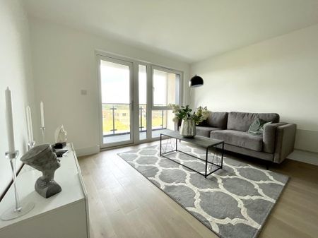 2 bedroom penthouse to rent - Photo 3