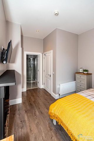 ONE ROOM REMAINING - BILLS Included In The Rent, 20 Clarendon Street, Cityside, BT48 7ET - Photo 5