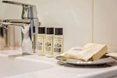 Carrer de Sants, Barcelona, Catalonia 08014 - Photo 5