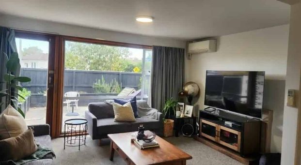 Two bedroom unit with lots of sun - Photo 1