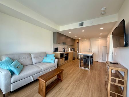 Furnished 1 Bdrm at Aqua - Photo 5