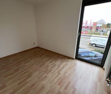 Goed gelegen 2 slaapkamerappartement met terras te huur - Foto 3