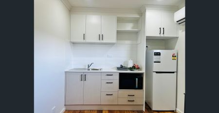 “FULLY Furnished STUDIO in perfect location” - Photo 5