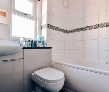 3 bed terraced house to rent in Winyates, Peterborough, PE2 - Photo 1