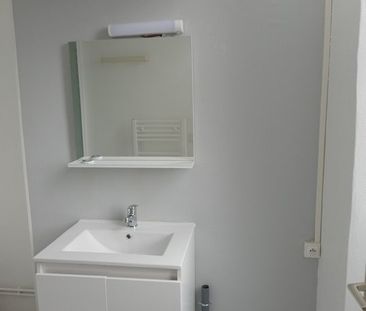 Location Appartement 1 pièce 23m² ORLEANS 45000 - Photo 3