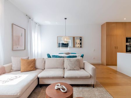 Excellent 2 Bedroom apartment for rent in Recoletos, Madrid - Photo 5