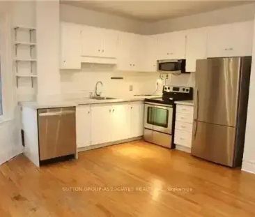 Multi-Level Spacious Unit In The Heart Of The Annex | 511 Brunswick... - Photo 1