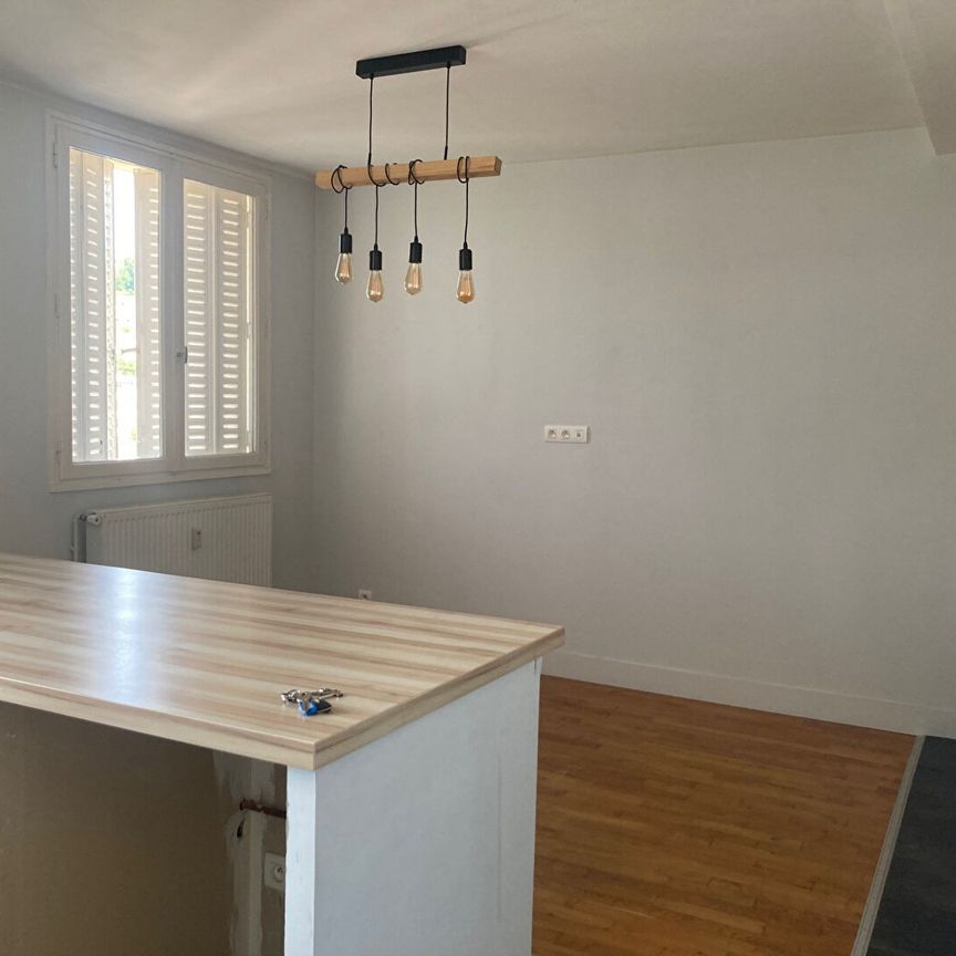 Location Appartement 4 pièces 63m² BESANCON 25000 - Photo 1