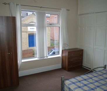 FIRST MONTHS RENT HALF PRICE - DOUBLE ROOM - Photo 4