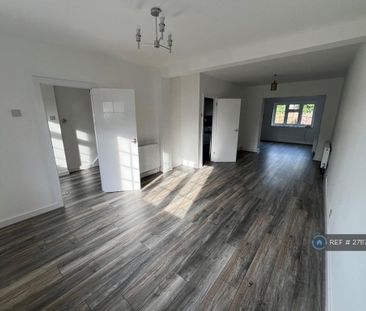 3 bedroom terraced house to rent - Photo 3