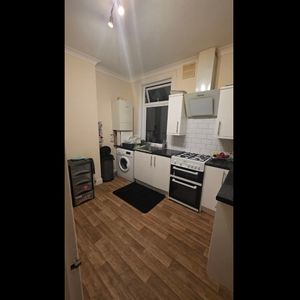 Room in a Shared Flat, Coventry Road, IG1 - Photo 2