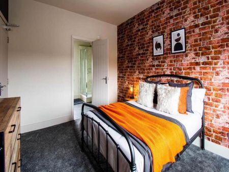 1 bedroom in a house share to rent - Photo 3