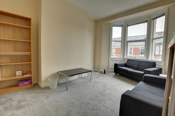 4 bedroom maisonette to rent - Photo 1